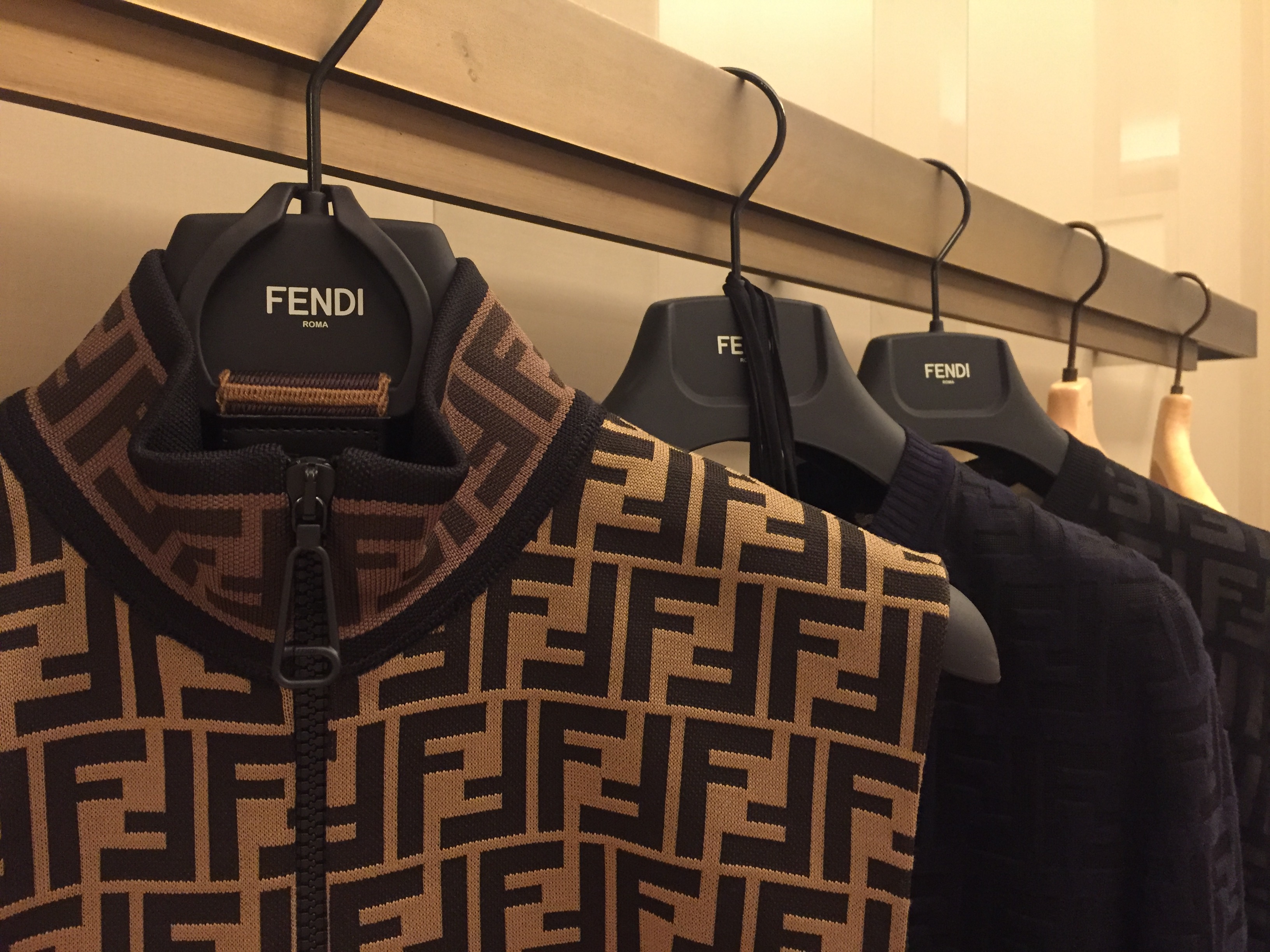 стилист в Милане